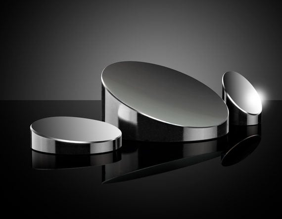 Edmund Optics&reg; とFISBA OPTIKが、赤外用のガラスモールド成型光学部品の進展を図るためにパートナーシップ提携